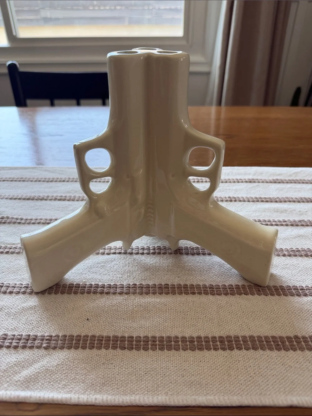 Suck uk gun vase